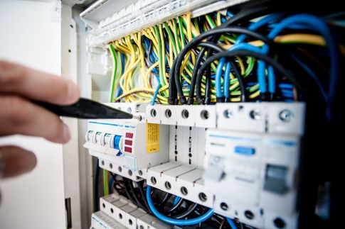 Deadline Extended: Calls for Electricians to Have Their Say on New National Wiring Rules   